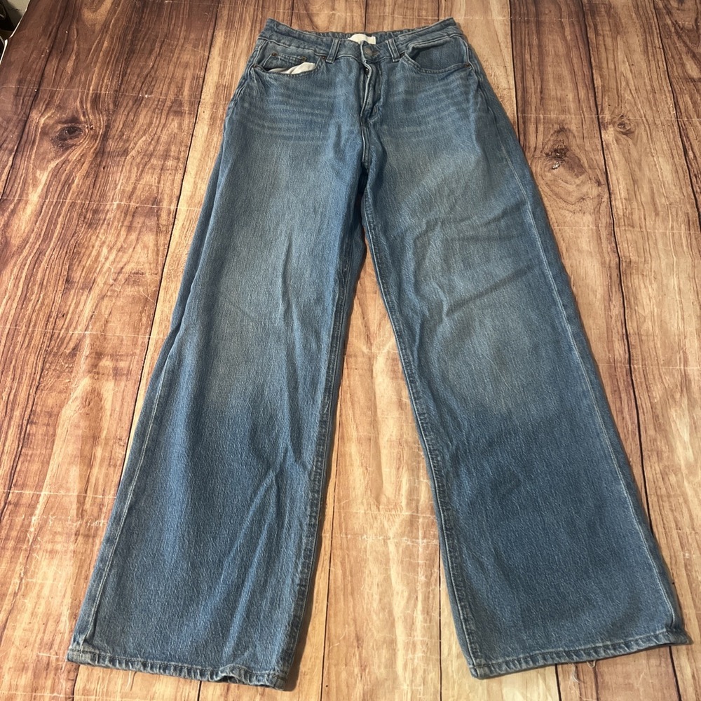 H&M Jeans Women's US 10 Light Wash Straight Flared Leg Stretch